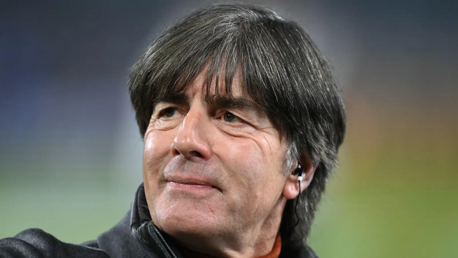 Ex-Bundestrainer Joachim Löw tippt im Meisterkampf auf Bayern München. (Foto: Swen Pförtner/dpa)