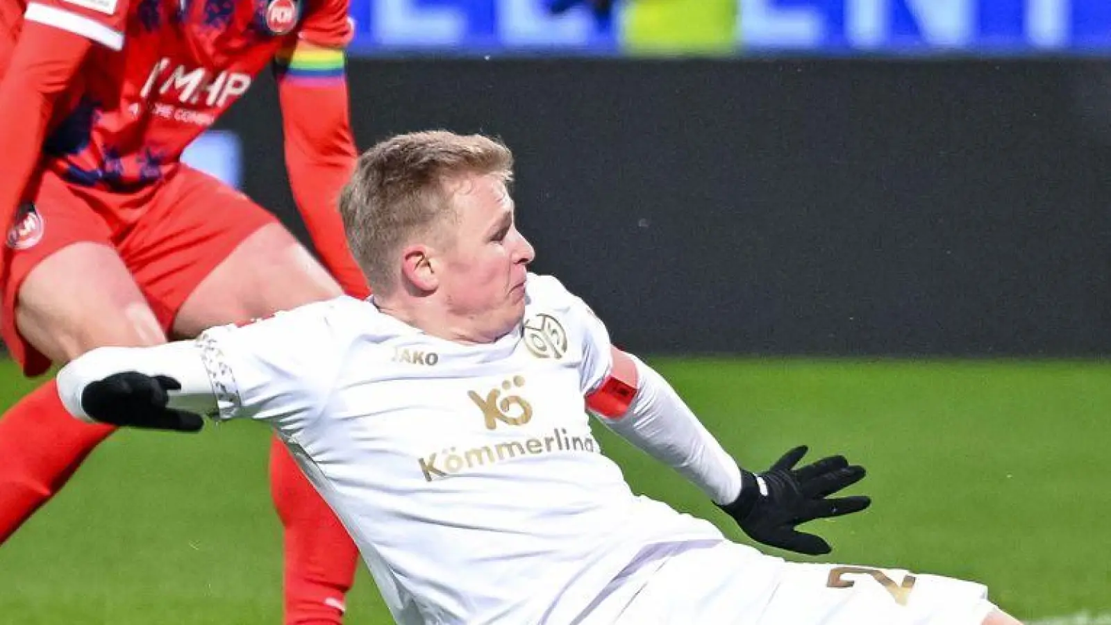 Burkardt drückte den Ball zum 1:0 der Mainzer in Heidenheim über die Linie. (Foto: Harry Langer/dpa)