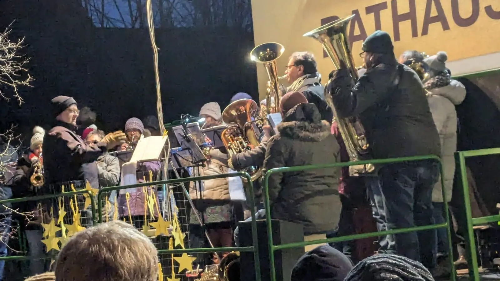 Mit adventlichen Liedern kann man sich optimal auf die Weihnachtszeit einstimmen. (Foto: Birgit Pfahler)