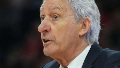 Trainer Svetislav Pesic trifft im Basketball-Playoff-Finale mit Bayern München auf seinen Ex-Club Alba Berlin. (Archivbild) (Foto: Matthias Stickel/dpa)