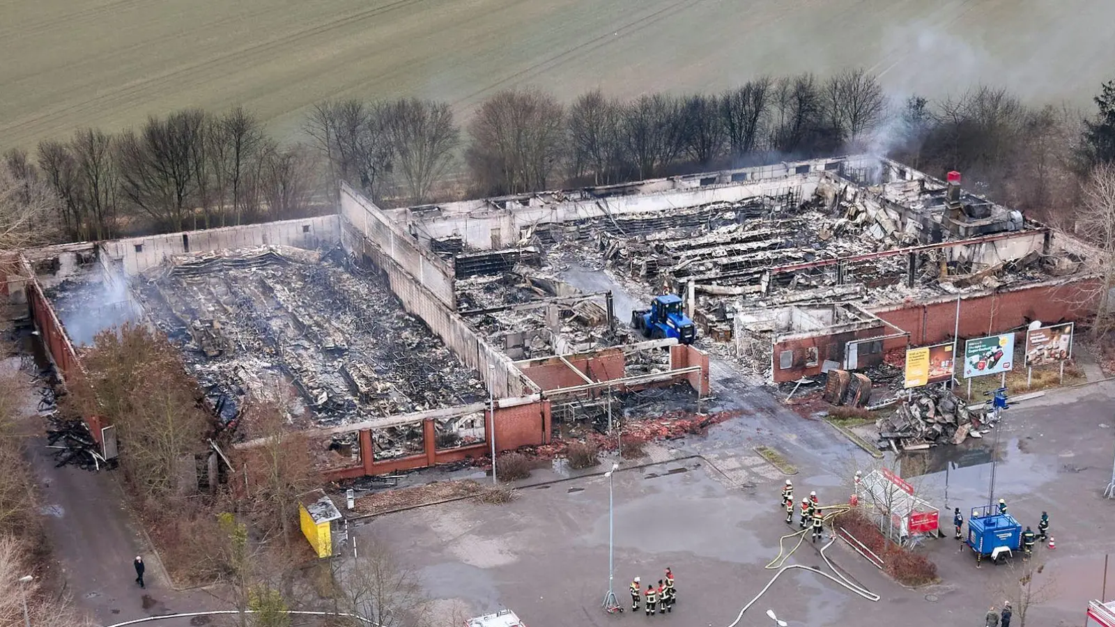 Zwei Jugendliche könnten für den Brand des Supermarktes verantwortlich sein. (Archivbild) (Foto: Michael Ukas/dpa)