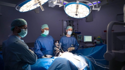 Reformpläne für das Gesundheitswesen bleiben in der Kritik (Foto: Sina Schuldt/dpa)