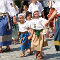 Schon die Kinder machen begeistert bei der Kinderzeche mit. (Foto: Martina Haas)