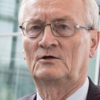 Es-BND-Präsident Hanning wurde festgenommen (Foto: Michael Kappeler/dpa)