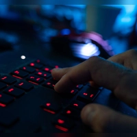 Es geht um kritische Sicherheitslücken in der Programmiersprache PHP. (Foto: Nicolas Armer/dpa)