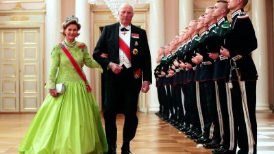 Eine ganz große Liebe: Königin Sonja und König Harald V. (Archivbild) (Foto: Haakon Mosvold Larsen/NTB scanpix via AP/dpa)