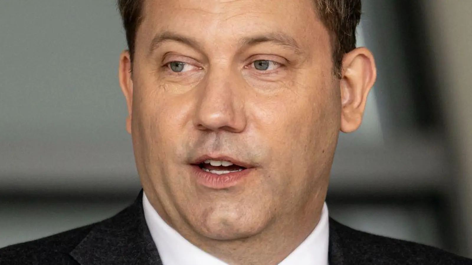 Finanzminister Klingbeil will die Regeln zur Selbstanzeige verschärfen.   (Foto: Fabian Sommer/dpa)