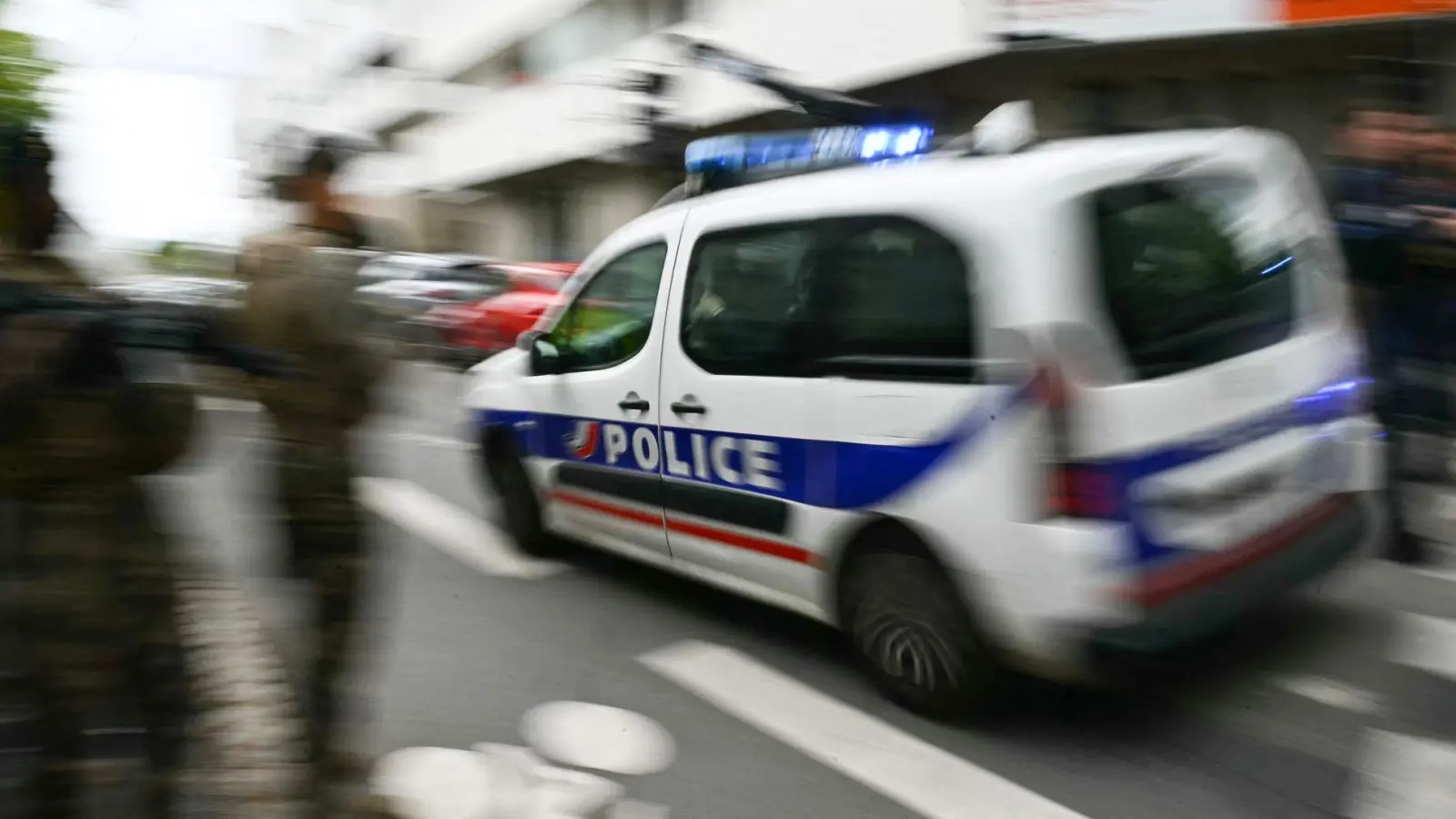 Im Großraum Paris gab es am Vormittag Schüsse. (Symbolbild) (Foto: Loic Venance/AFP/dpa)