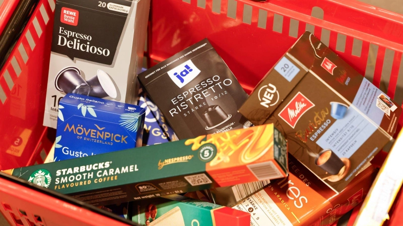 Eigenmarkenprodukte landen immer häufiger im Einkaufskorb der Kunden. (Foto: Thomas Banneyer/dpa)
