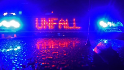 In Westmittelfranken ist es in der Nacht zum Freitag zu einigen Unfällen gekommen. (Symbolbild: Stefan Puchner/dpa)