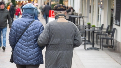 Nur eine Baustelle in der aktuellen Reformdebatte: die Rente. (Illustration) (Foto: Philip Dulian/dpa)