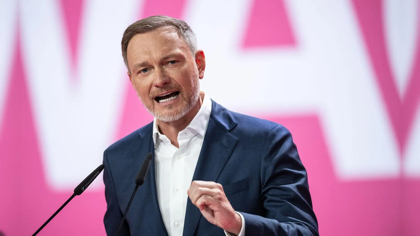 Die Rede des Bundesvorsitzenden der FDP, Christian Lindner, kam bei den Delegierten des Parteitags in Berlin gut an. (Foto: Hannes P. Albert/dpa)