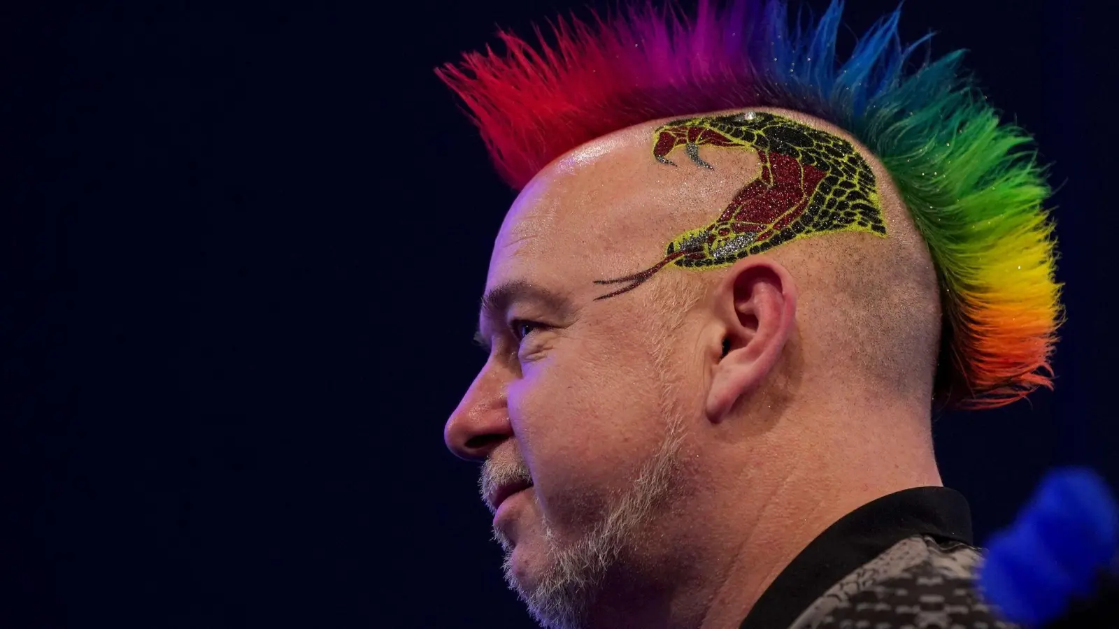 Geht selbstbewusst in die Darts-WM: Titelverteidiger Peter Wright. (Foto: Tess Derry/PA Wire/dpa)