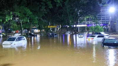 Einige Einwohner sind ertrunken, andere aufgrund beschädigter Stromkabel getötet worden. (Foto: Andrew Kasuku/AP/dpa)