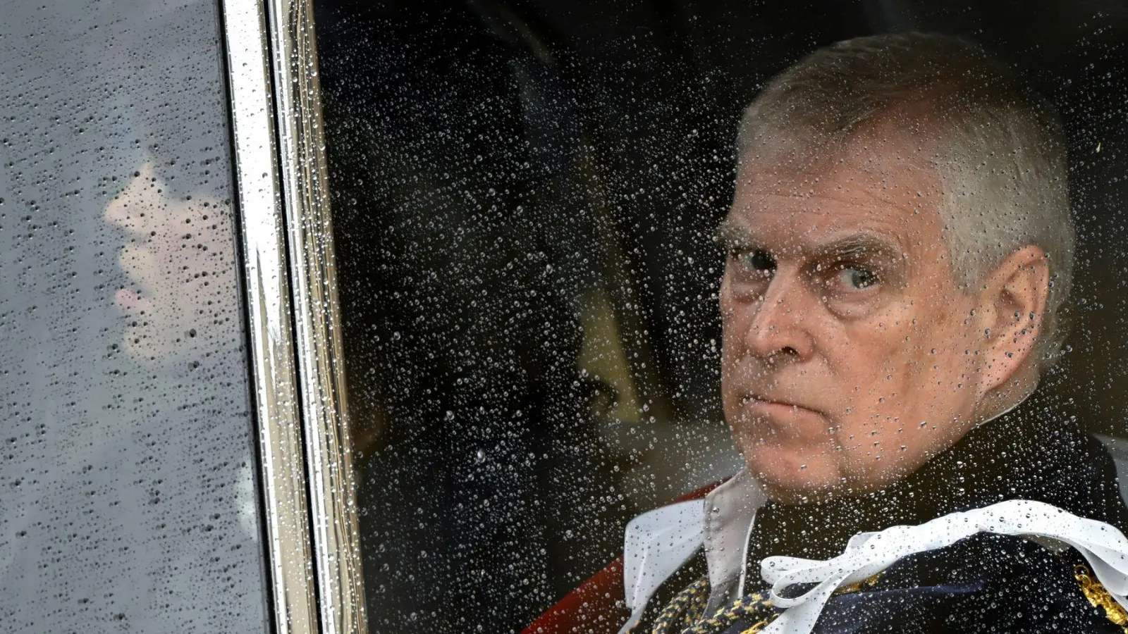 Andrew könnte nun auch seinen Platz in der Thronfolge verlieren. (Archivbild) (Foto: Toby Melville/Pool Reuters/dpa)