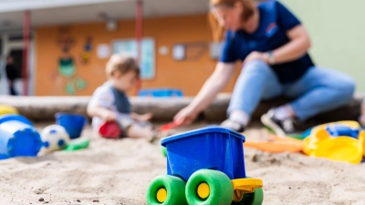 Die Planung von Kitaplätzen sind keine Sandkastenspiele. (Symbolfoto) (Foto: Christoph Soeder/dpa)