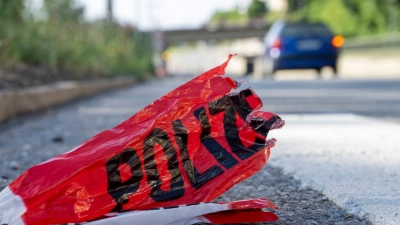 Der Senior war bereits am Freitag mit dem Auto einer 36-Jährigen zusammengeprallt. (Symbolbild) (Foto: Stefan Puchner/dpa)