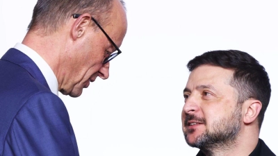 Kanzler Merz stellt dem ukrainischen Präsidenten Wolodymyr Selenskyj weitreichende deutsche Unterstützung in Aussicht. (Foto: Tom Nicholson/PA Wire/dpa)