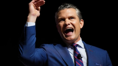 Pentagon-Chef Pete Hegseth vergleicht Drogenkartelle mit der Terrororganisation Al-Kaida. (Archivbild) (Foto: Andrew Harnik/Pool Getty Images North America/AP/dpa)