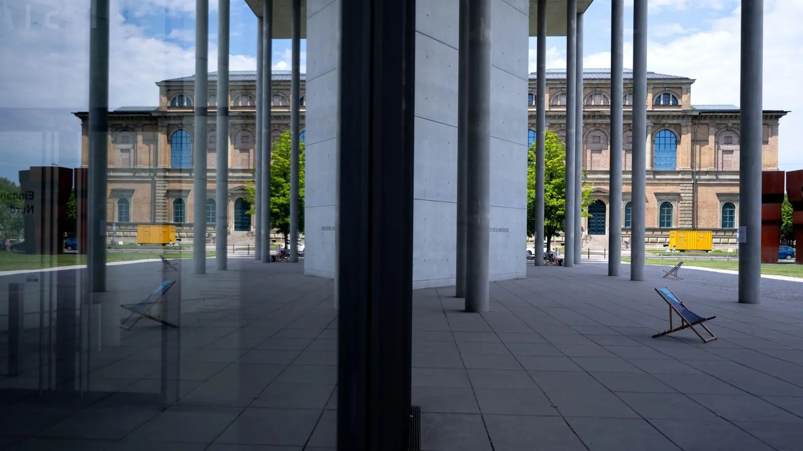 Die Bayerischen Staatsgemäldesammlungen zeigen wichtige Werke in der Alten Pinakothek und in der Pinakothek der Moderne. (Archivbild) (Foto: Sven Hoppe/dpa)