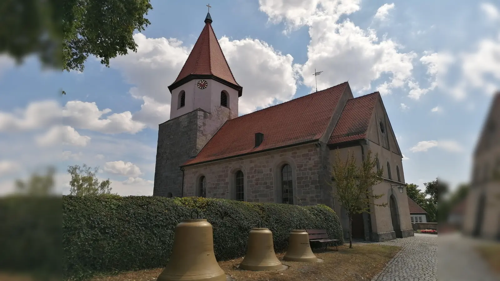 Die Kirche St. Walburgis und St. Nikolaus. (Foto: Fritz Zinnecker)