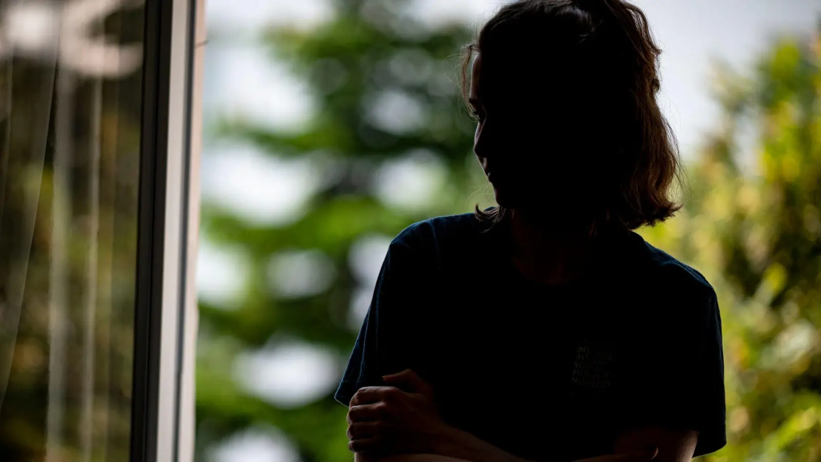 In den Industriestaaten klagt nach einer OECD-Studie eine wachsende Zahl von Menschen über Einsamkeit. (Symbolbild) (Foto: Fabian Sommer/dpa)