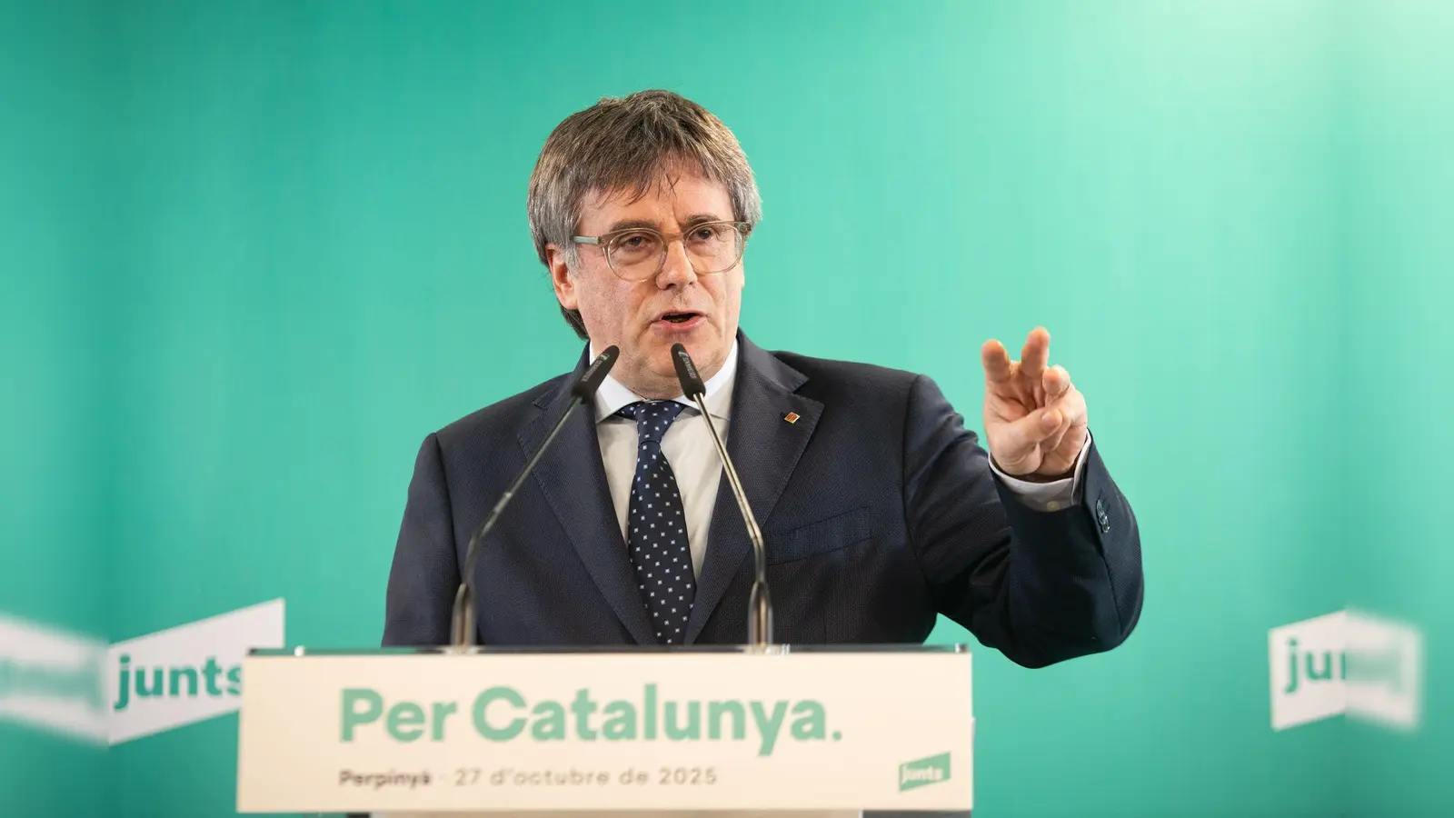 Der Haftbefehl gegen den katalanischen Separatistenführer Carles Puigdemont ist aufgehoben worden. Der 63-Jährige kann damit nach fast neun Jahren im Exil in die Heimat zurückkehren. (Archivbild) (Foto: Glòria Sánchez/EUROPA PRESS/dpa)