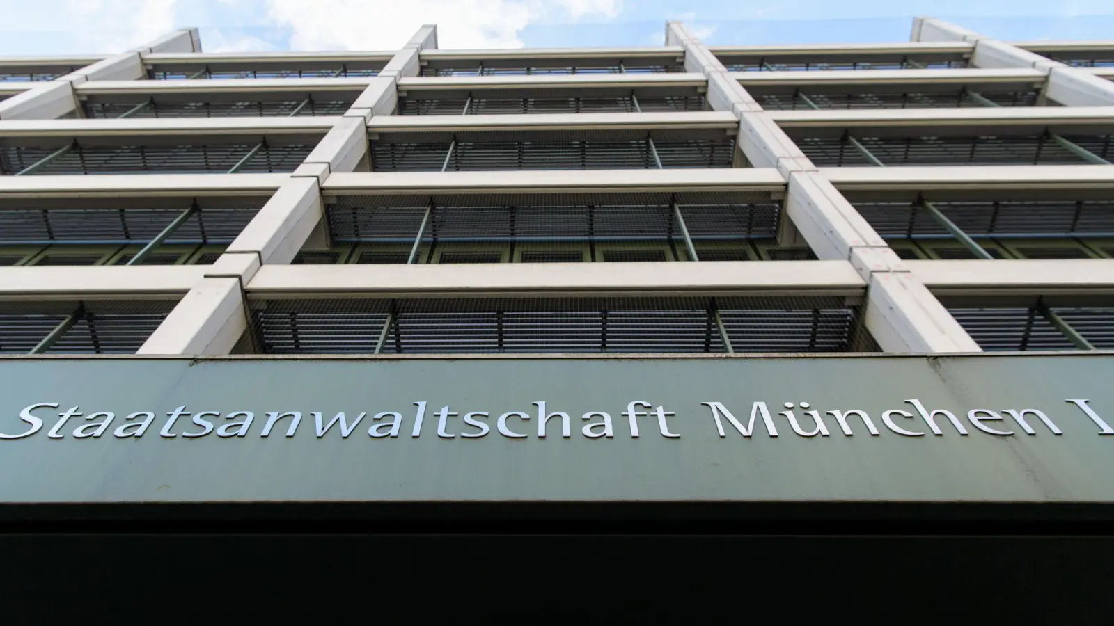 Auf Antrag der Staatsanwaltschaft München sind in Rumänien Verdächtige festgenommen worden, die in Deutschland einen Menschen zu einer Nierenspende gezwungen haben sollen. (Foto: Matthias Balk/dpa)