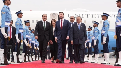 Die US-Delegation um JD Vance landete auf einem Luftwaffenstützpunkt nahe der Hauptstadt Islamabad. (Foto: Jacquelyn Martin/AP POOL/AP/dpa)