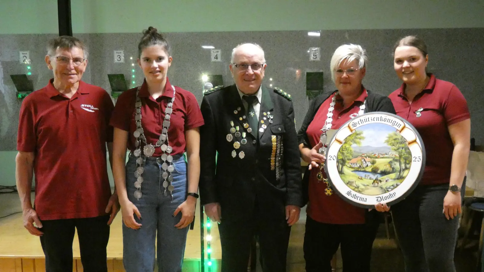 Ein Hoch auf die letztjährigen Gewinner des Königsschießens. (Foto: SV Hohe Tanne Steinbach a.d.H.)