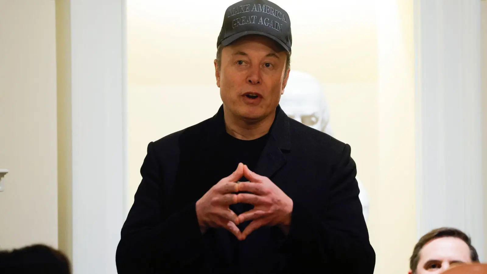 Elon Musk bietet erneut Geld vor einer Wahl in den USA. (Archivbild) (Foto: Pool/AP/dpa)