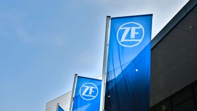 ZF will weiter E-Motoren und Wechselrichter fertigen. (Archivbild) (Foto: Felix Kästle/dpa)
