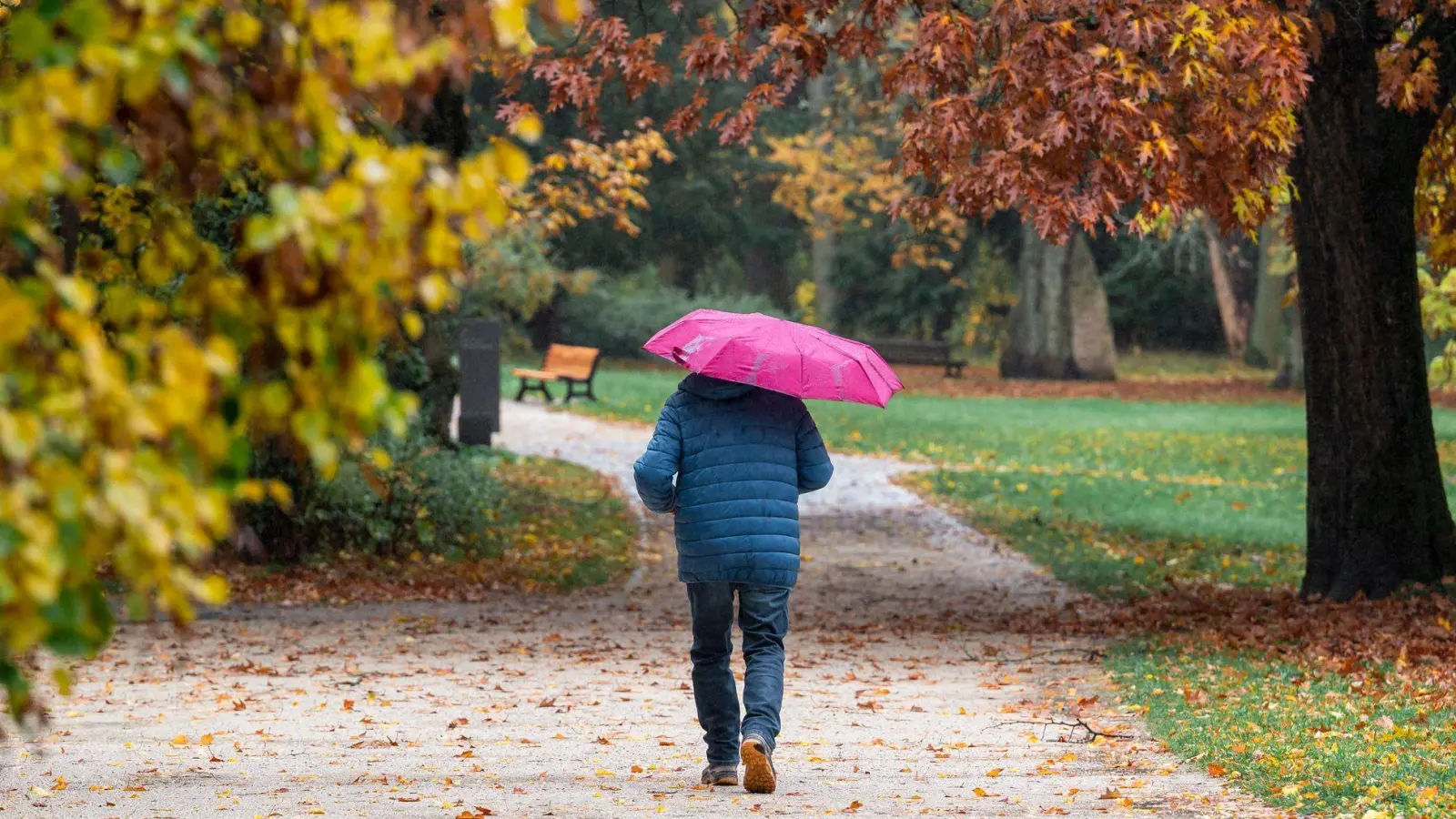 Das Wetter soll am Wochenende wechselhaft werden. (Symbolbild) (Foto: Daniel Vogl/dpa)
