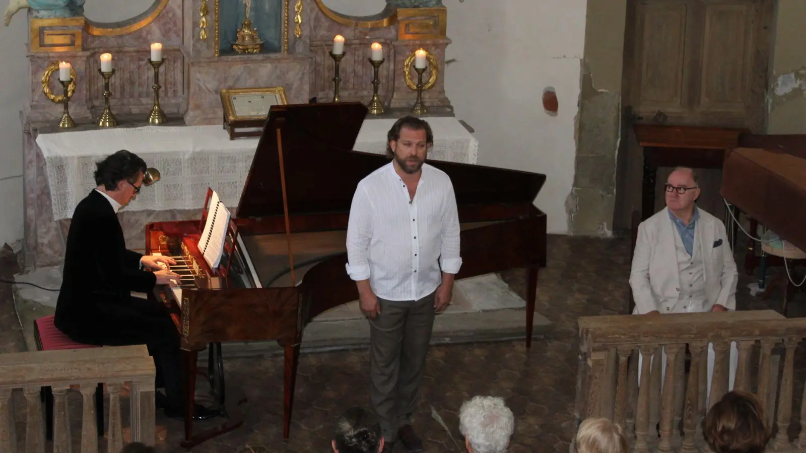 Julian Pregardien und Daniel Heide bringen Schuberts „Winterreise“ im Schloss Seehaus eindrucksvoll auf die Bühne. (Foto: Heike Auer)