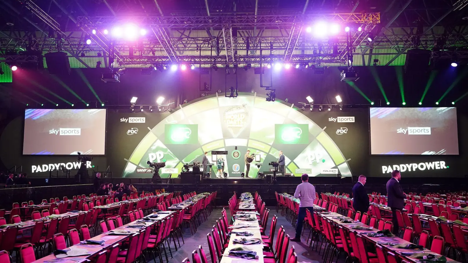 Die West Hall in London wird durch eine größere Arena im Gebäude ersetzt. (Archivbild) (Foto: Zac Goodwin/PA Wire/dpa)