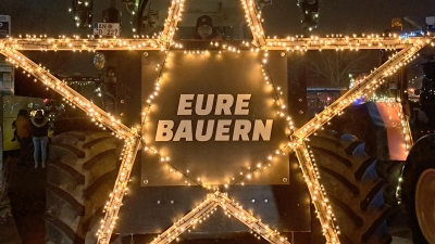 Die Straßen der Stadt zum Leuchten bringen wollen die Landwirte mit ihrer Aktion. Der Traktorkonvoi startet am Sonntag um 17 Uhr. (Foto: Jasmin Bock)