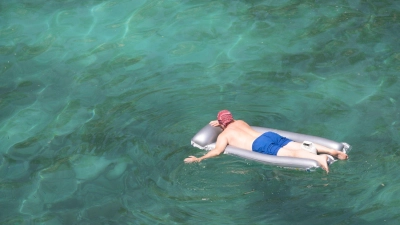Urlaub in Nordmazedonien ist halb so teuer wie in Deutschland. (Symbolbild) (Foto: Clara Margais/dpa)