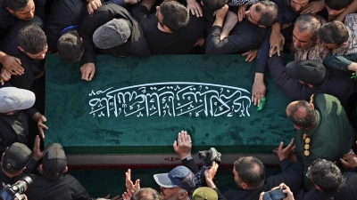 An den tagelangen Trauerzeremonien nahmen nach staatlichen Angaben im Iran Millionen Menschen teil. (Archivbild) (Foto: Uncredited/Iranian Supreme Leader Office via AP/dpa)