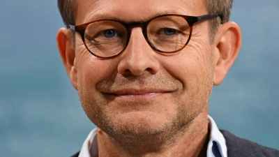 Florian Illies schrieb mit „1913“, „Liebe in Zeiten des Hasses“ und „Zauber der Stille“ erfolgreiche Bestseller. (Archivbild) (Foto: Arne Dedert/dpa)