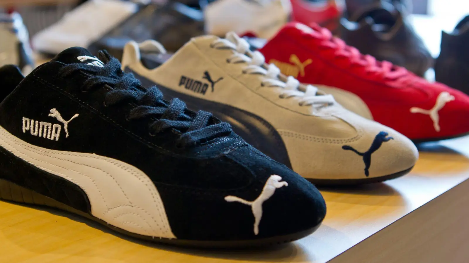 Mit dier Neufauflage seines ehemaligen Erfolgsmodells „Speedcat“ hat Puma nicht den gewünschten Erfolg (Archivbild).  (Foto: Daniel Karmann/dpa)