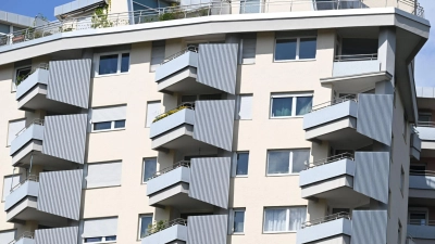 In Stuttgart sind Wohnimmobilienpreise vergleichsweise stark zurückgegangen. (Archivbild) (Foto: Bernd Weißbrod/dpa)