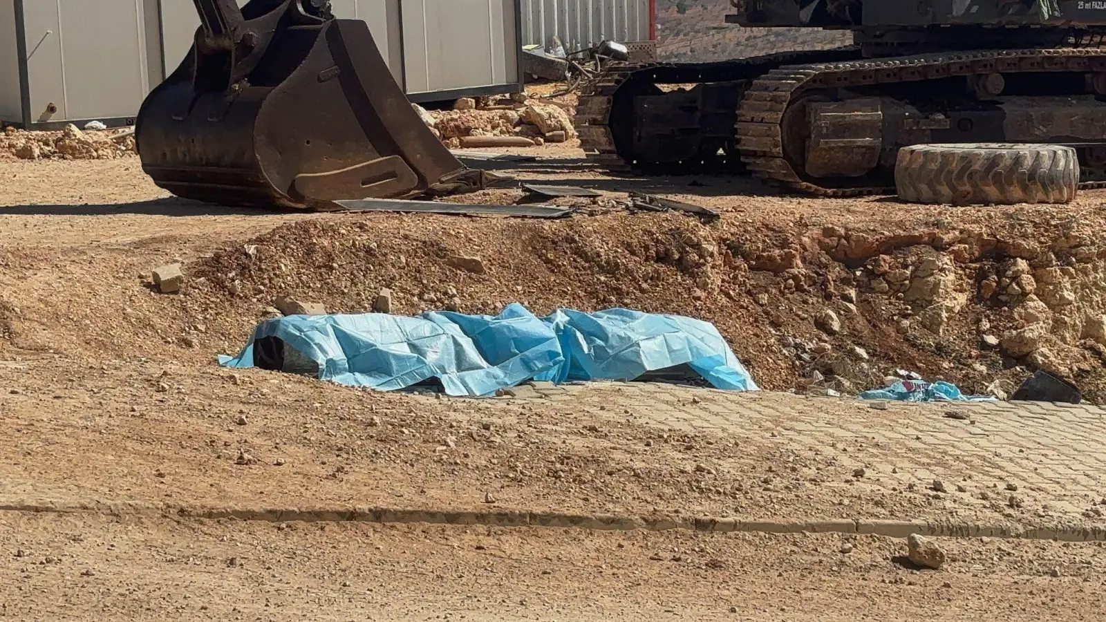 Ein Geschoss sei aus dem Iran in Richtung der Türkei abgefeuert worden, heißt es vom türkischen Verteidigungsministerium.  (Foto: Said Vakkas Yagci/IHA/AP/dpa)