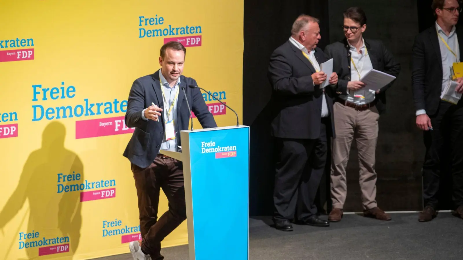 Der neue FDP-Landesvorsitzende Matthias Fischbach. (Foto: Stefan Puchner/dpa)