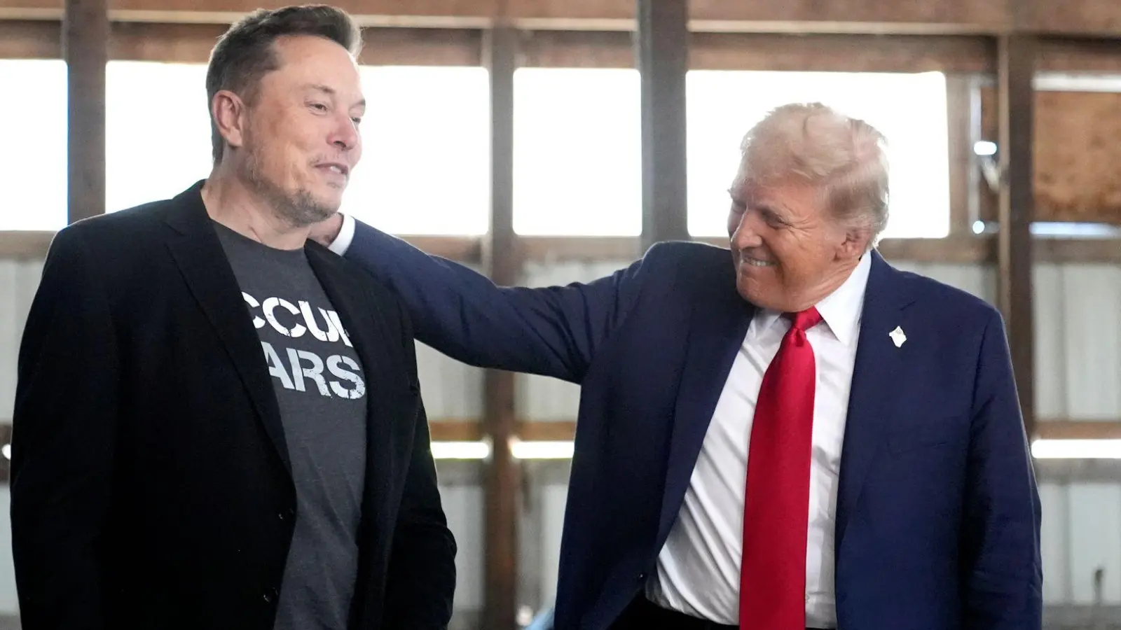 Elon Musk und Donald Trump. (Archivbild) (Foto: Alex Brandon/AP/dpa)