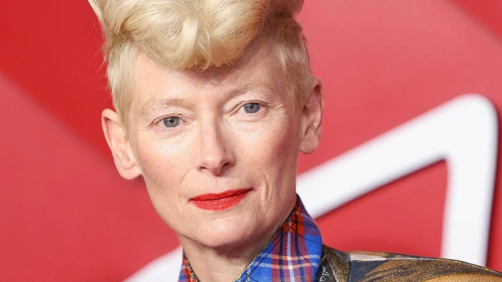 Schauspielerin Tilda Swinton ist aus Filmen wie „The Killer“, „Der seltsame Fall des Benjamin Button“, „Snowpiercer“ und „Grand Budapest Hotel“ bekannt. (Foto: Vianney Le Caer/Invision/AP/dpa)