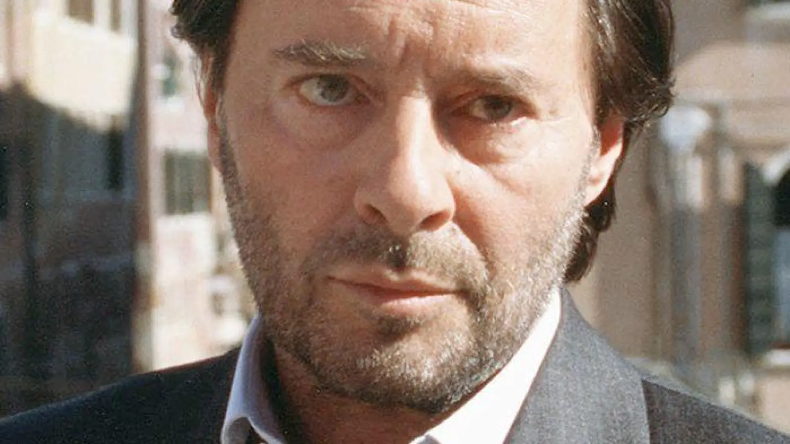 Als Commissario Brunetti löste Kockisch Kriminalfälle in der malerischen Kulisse von Venedig. (Foto: Martin Menke/rbb/ARD Degeto/dpa)