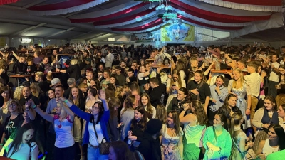 Vom 13. bis 17. Mai 2026 steigt in Großenried wieder das beliebte Lorenzifest.  (Foto: Johannes Flierl)