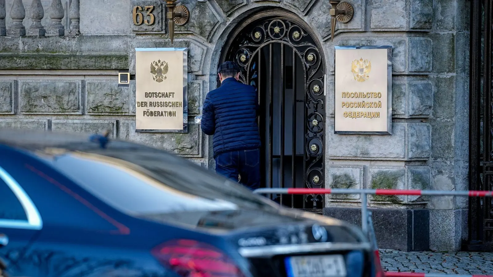 Nach Überzeugung der Bundesregierung gehen die Attacken auf das Konto des russischen Militärgeheimdienstes GRU.  (Foto: Kay Nietfeld/dpa)