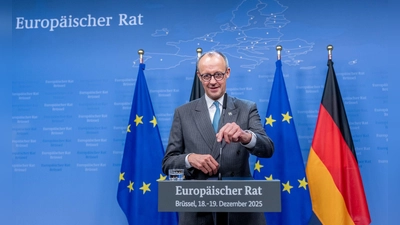 Stärkung des Zusammenhalts Europas: Das ist mit 54 Prozent mit Abstand das Thema, um das sich die Bundesregierung von Kanzler Friedrich Merz (CDU) im neuen Jahr besonders kümmern sollte. (Foto: Michael Kappeler/dpa)