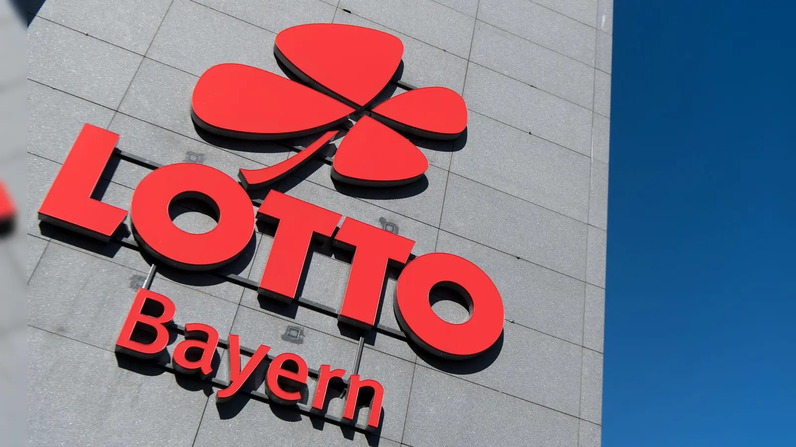 Die Hauptgewinne bei der Jahresendlotterie von Lotto Bayern gingen nach Niederbayern und Schwaben. (Symbolbild) (Foto: Sven Hoppe/dpa)